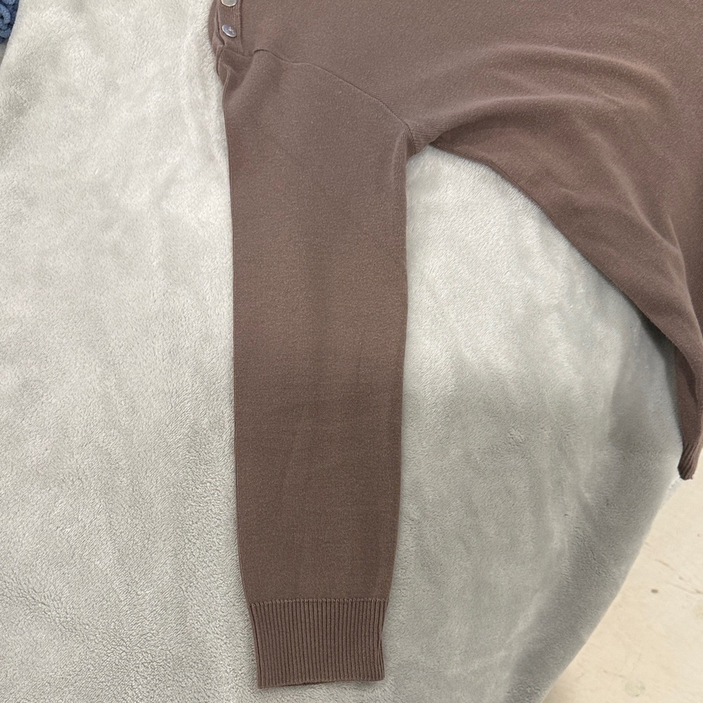 Agnes B. Brown Crew Neck Sweater - Picture 7 of 13